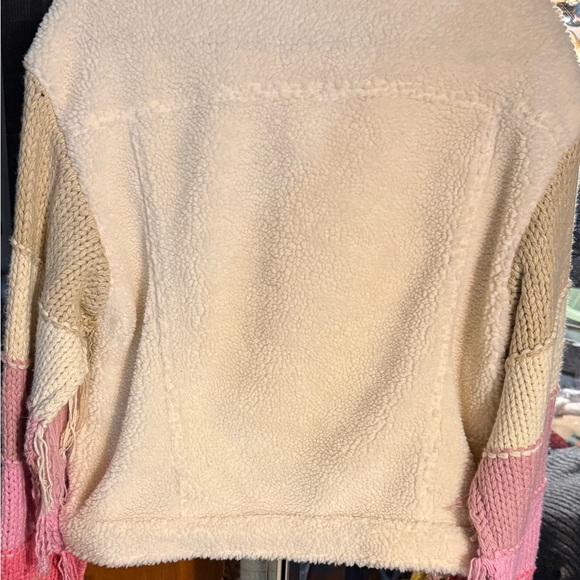 POL Cream Sherpa Jacket - Picture 4 of 7